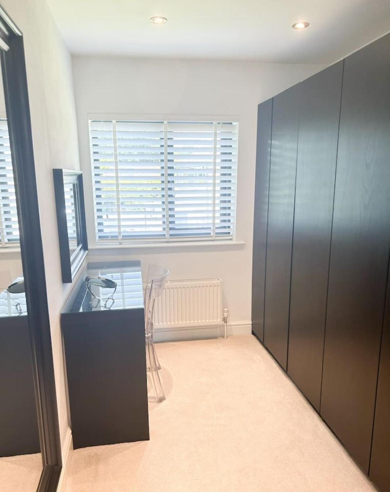 Luxe 5 Bed House In Guildford. Morden Amenities Villa Normandy Exterior photo